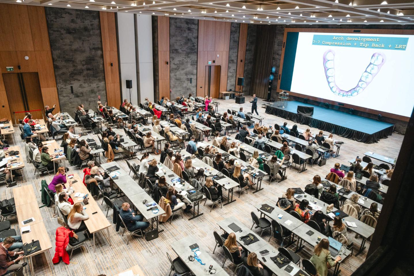 Kongresové služby a organizovanie konferencií